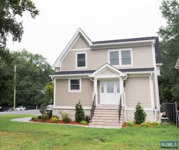Foto principal - 296 County Rd