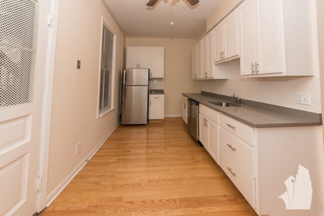 Foto del edificio - 1208 W Wrightwood Ave