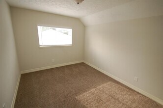 Building Photo - 3338 Walhalla Dr