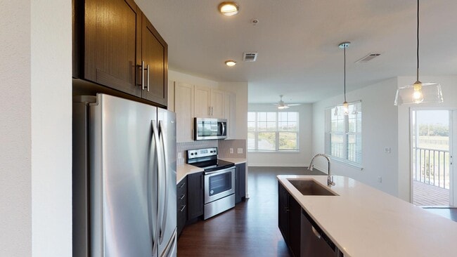 Interior Photo - Essex Luxe Apartments
