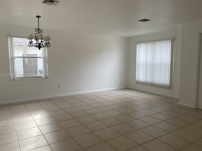 Foto del edificio - 10270 SW 59th St