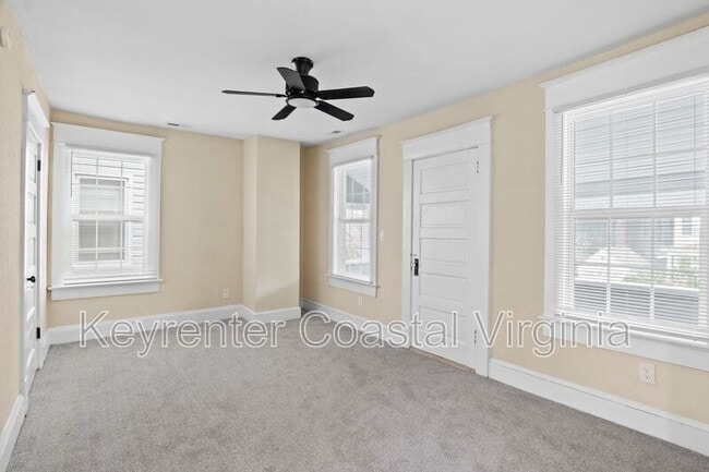 Building Photo - 635 37th St