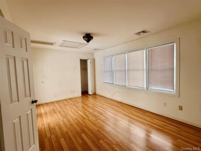 Foto del edificio - 3191 US-9