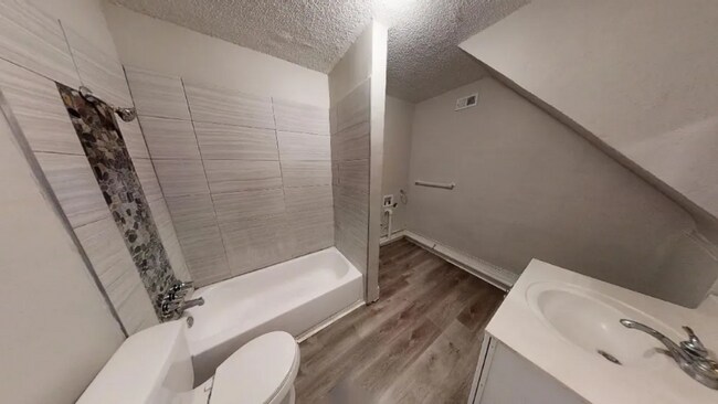 Foto del edificio - 910 W 18th St