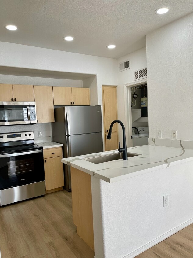 Photo - 18416 N Cave Creek Rd (Phoenix, AZ)