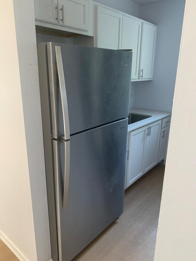 Foto del edificio - 116 N F St