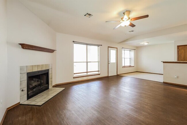 Foto del edificio - 1401 Nottoway Dr