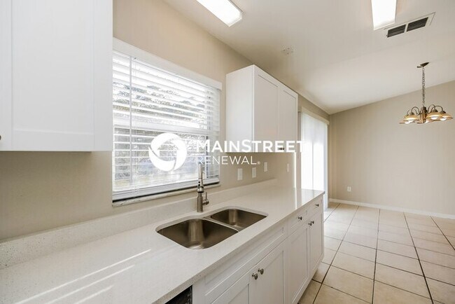 Foto del edificio - 3 Bedroom Pet-Friendly Home in Lehigh acres, FL with Main Street Renewal