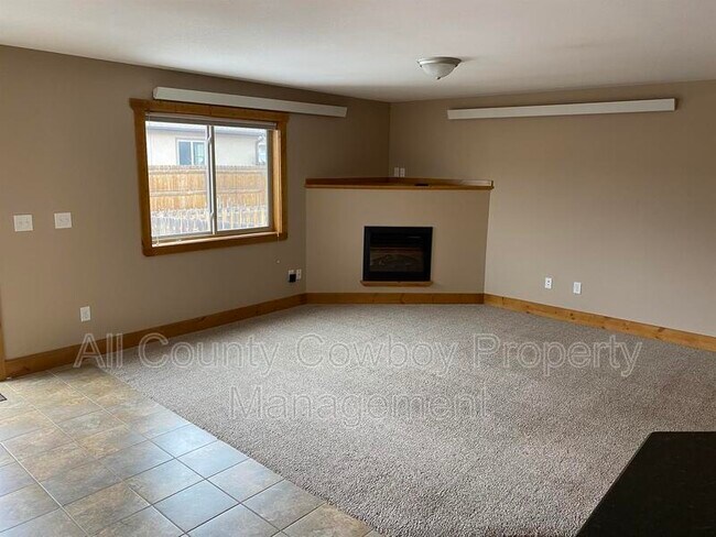 Building Photo - 4121 Moraine St