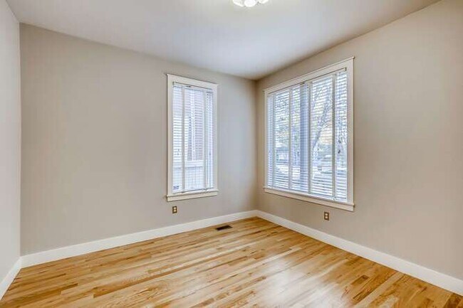 Foto del edificio - 5 bedroom home in Prospect neighborhood!