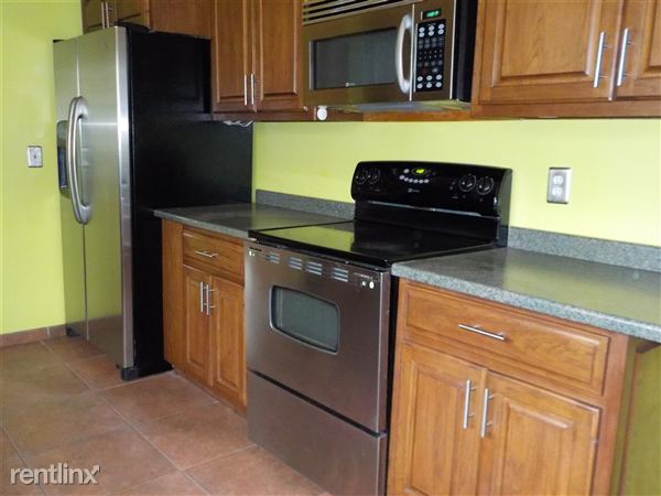 Foto del edificio - 2450 Covert Rd