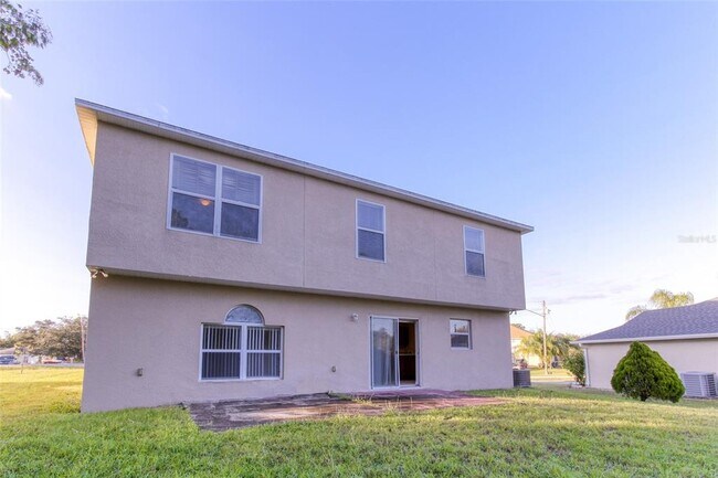 Building Photo - 1902 Huron Way