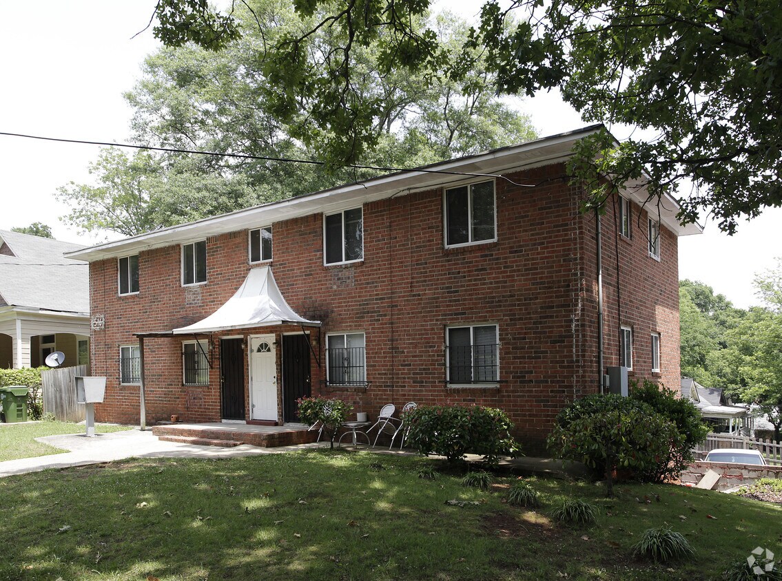 Primary Photo - 516 SW Holderness St