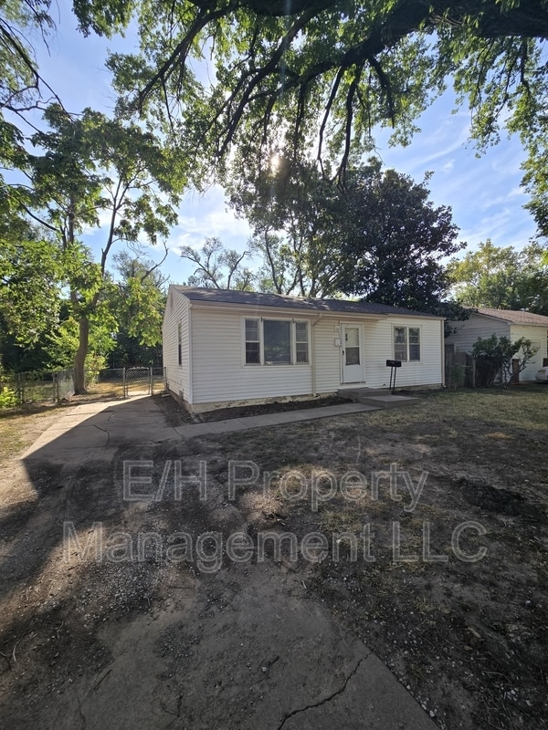 Building Photo - 1128 S Quentin St