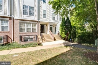 Building Photo - 11582 Cavalier Landing Ct