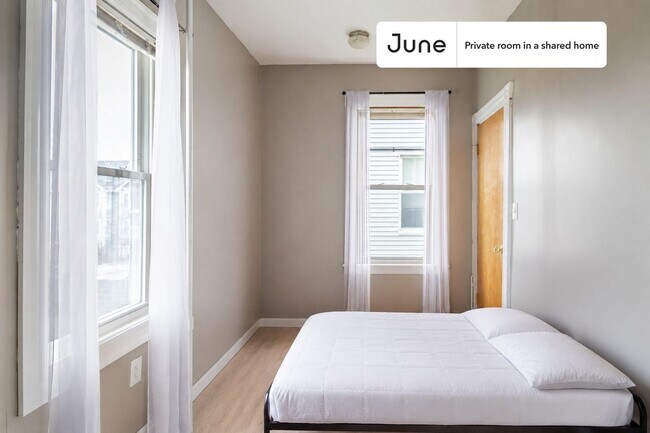 Building Photo - Room in Shared 5 bed/1 bath home in Somerville