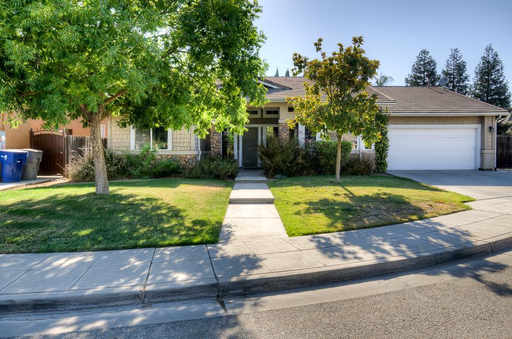 Foto principal - 5681 N Fair Ave