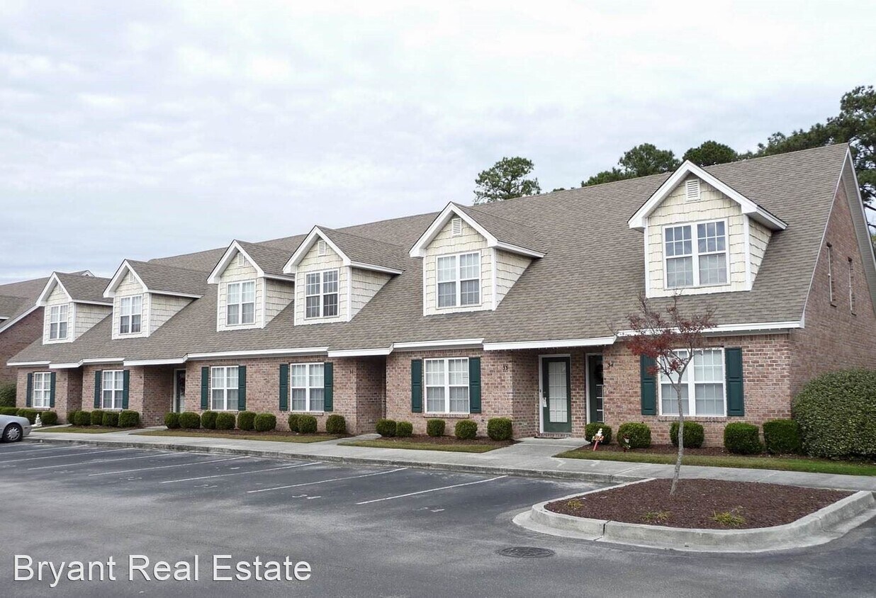 Primary Photo - 3 br, 2 bath House - 4804-39 South College...