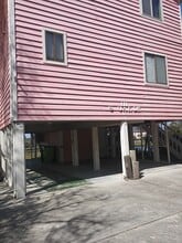 Building Photo - 111 S Oak Ct