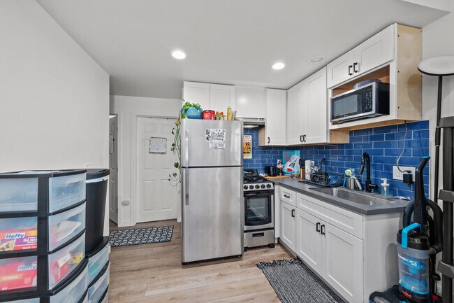 Foto del edificio - 5371 Saxon St