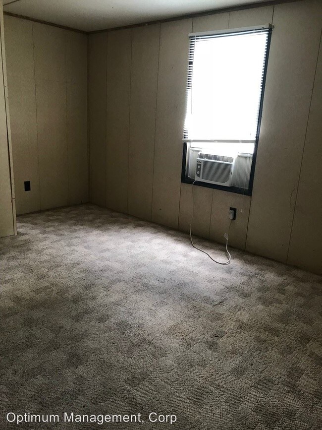 Foto del edificio - 1242 Woodland Dr