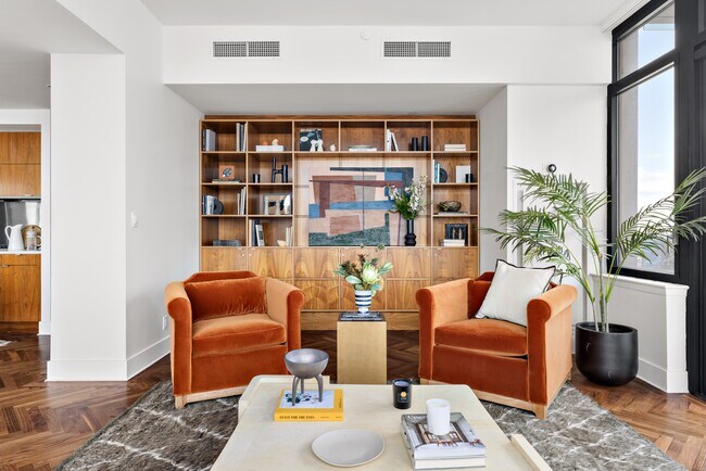 Building Photo - Fully Renovated 3BR w/ Incredible Views