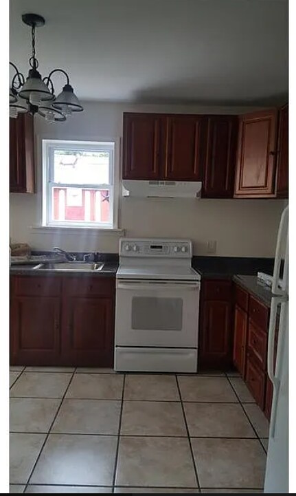 Foto del edificio - 6121 Walton Ave