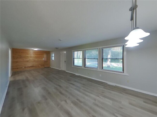 Foto del edificio - 1543 8th St SE