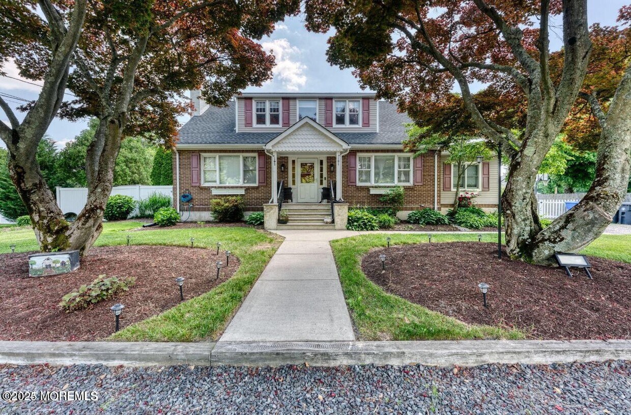 Foto principal - 1597 N Bay Ave