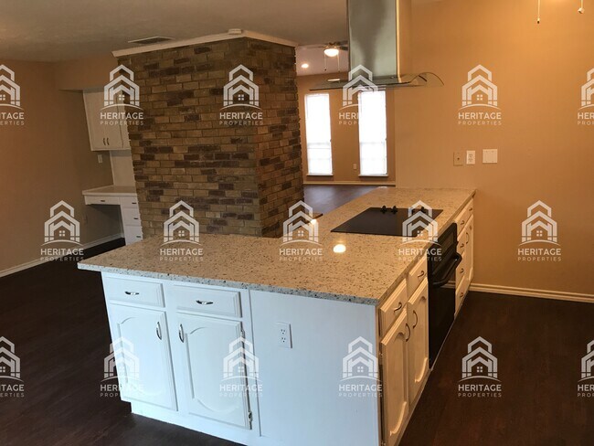 Foto del edificio - 2004 Newbury Dr