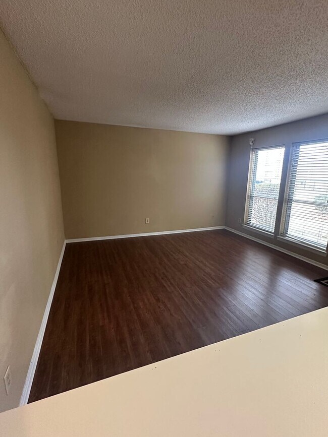 Foto del edificio - 1BD/1BA Condo located on the Germantown/Memphis Line!