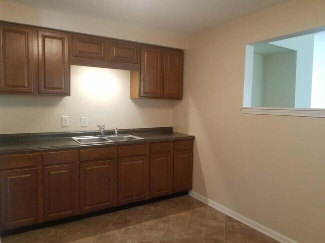 Foto del edificio - 1420 Gattegno St