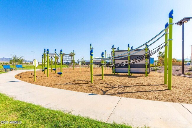 Foto del edificio - 5750 W Raymond St