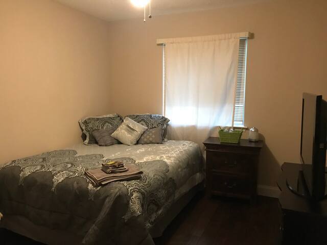 Foto principal - 18448 Sun Haven Cove