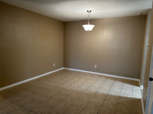 Photo - 9700 Leawood Blvd House