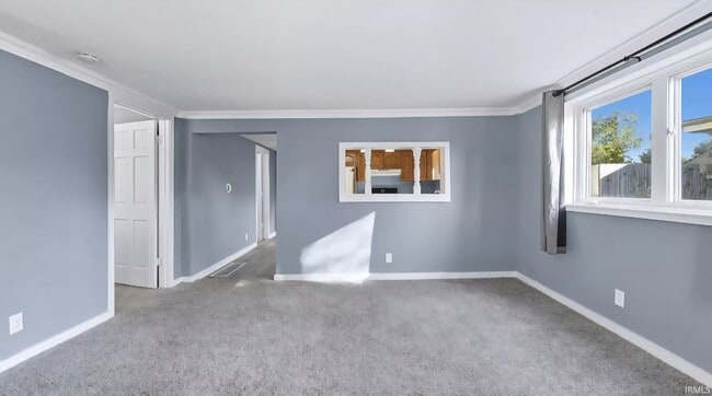 Building Photo - 1219 Lawn Ave