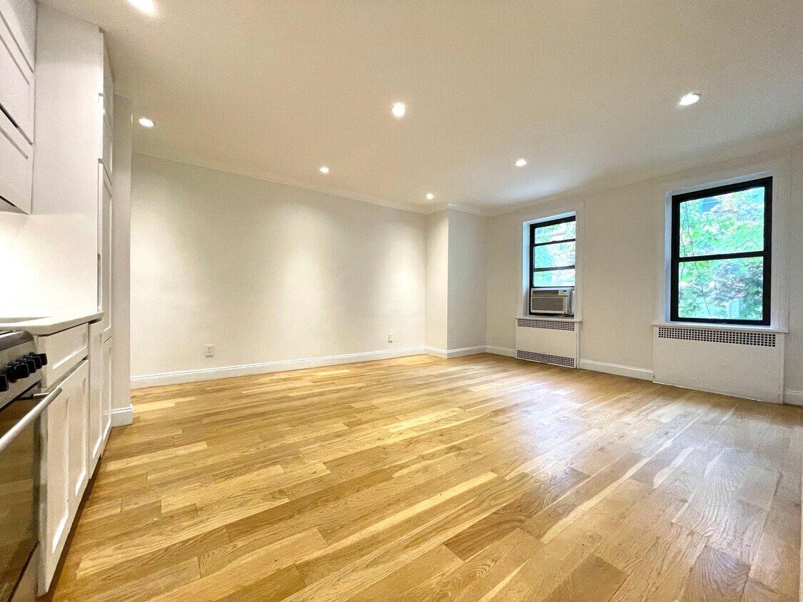421 W 21st St Unit 1G, New York, NY 10011 Apartment for Rent in New