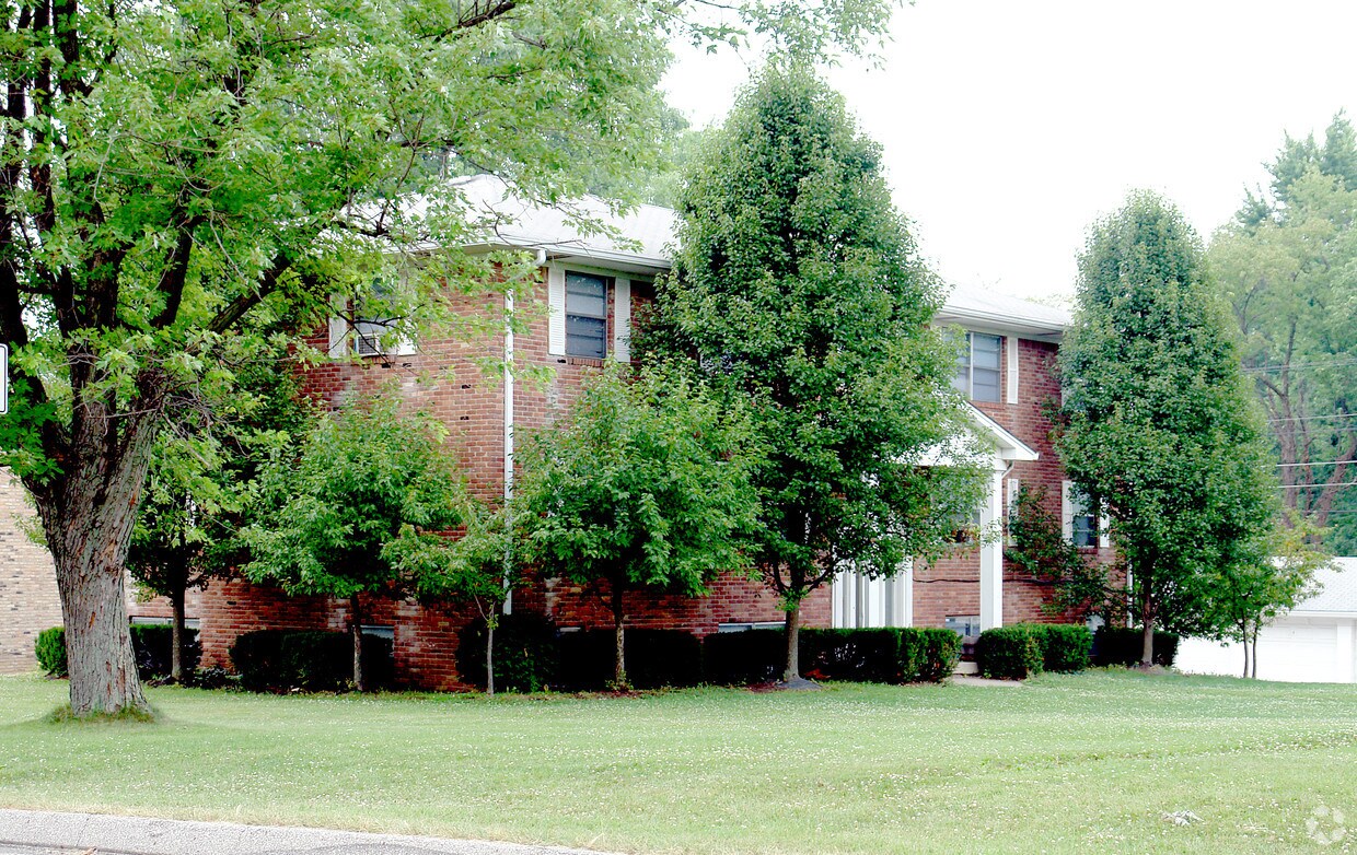 Building Photo - Radnor Apartments