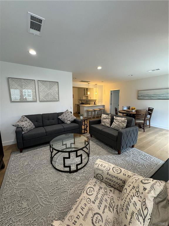 Foto del edificio - 5840 White Oak Ave