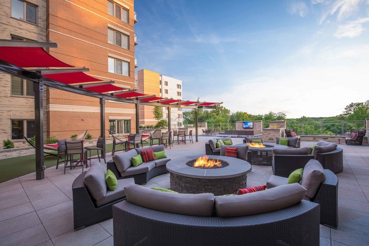 West Broad 301 W Broad St Falls Church, VA