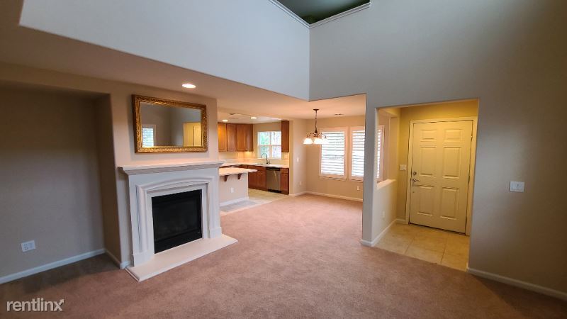 Primary Photo - 4 br, 3 bath Townhome - 2325 Tara Ridge Trl