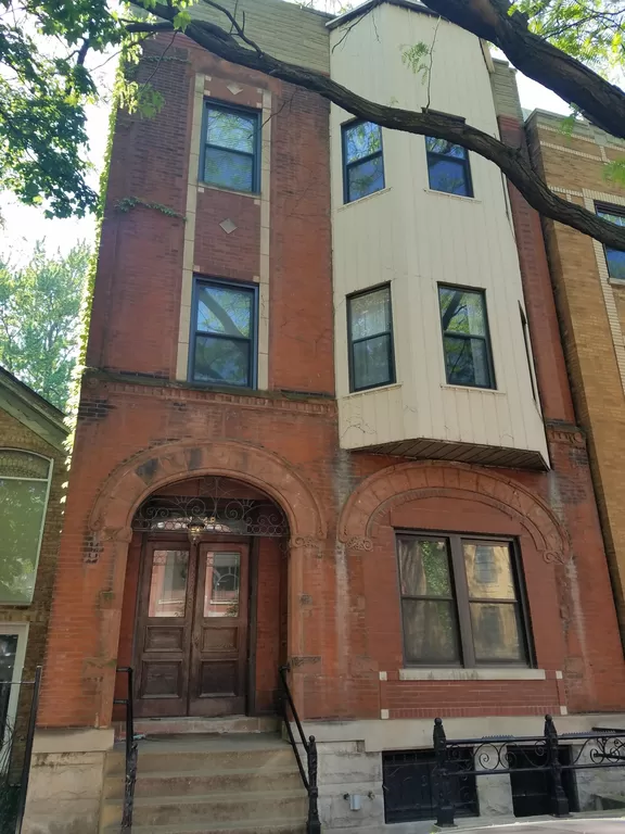 Curbview - 1948 N Cleveland Ave