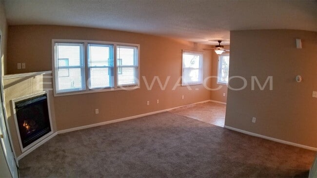 Building Photo - 1205 O Ave Pl NE