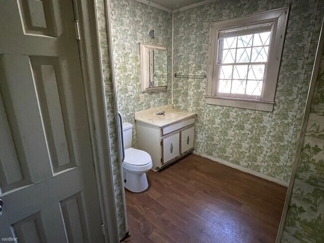 Building Photo - 3 br, 2 bath House - 1301 E Fannin St