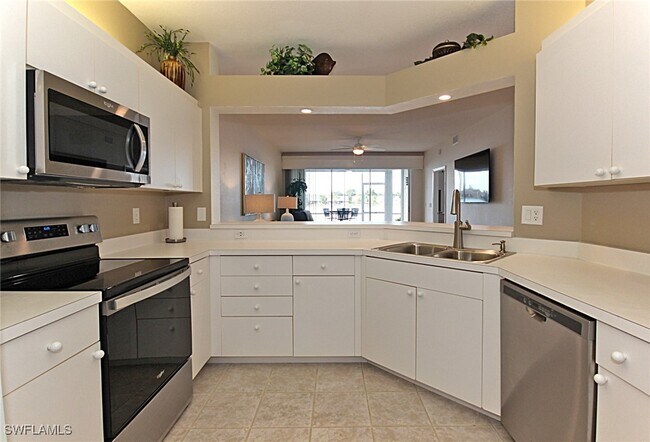 Foto del edificio - 3380 W Crown Pointe Blvd