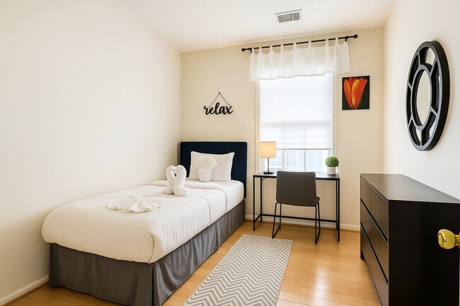 Building Photo - 2304 Hunters Woods Plaza