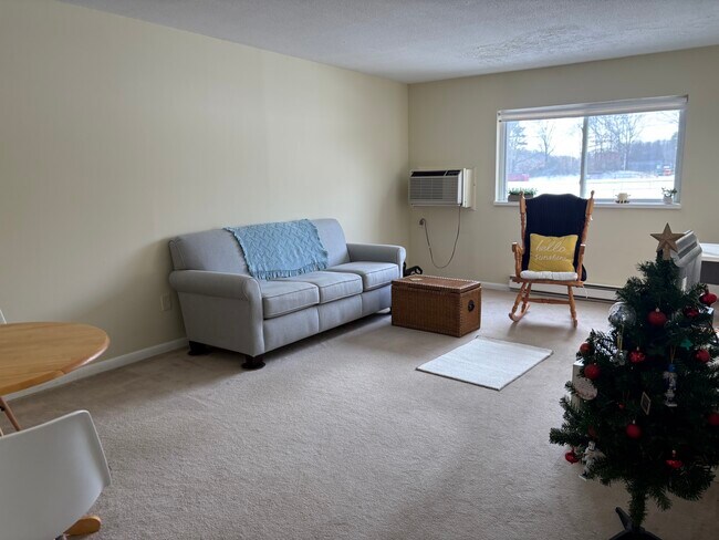 Foto del edificio - 66 Mayflower Ave