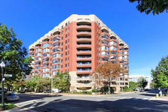 Building Photo - 2400 Clarendon Blvd