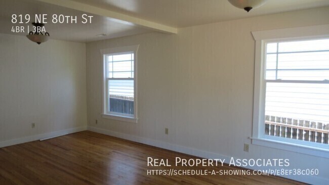 Foto del edificio - 819 NE 80th St