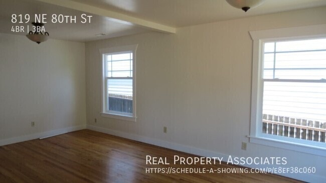 Photo - 819 NE 80th St House